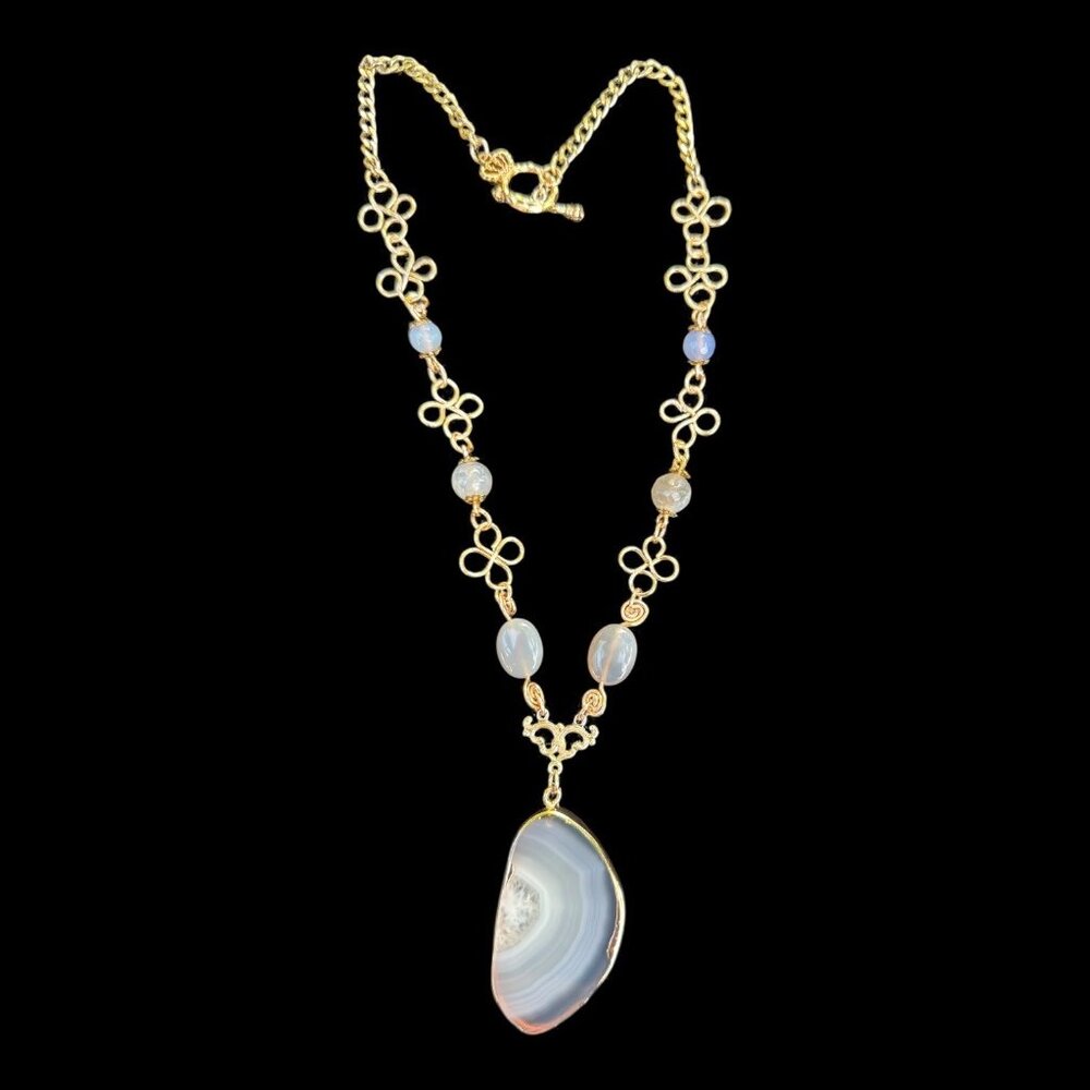 Artisan Hammered Lotus Flower Necklace W/ Agate Pendant Labradorite & Chalcedony - Picture 4 of 17